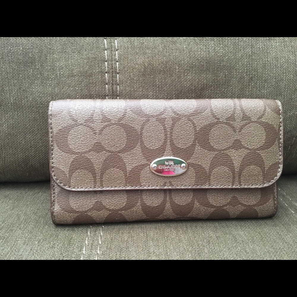 Coach wallet